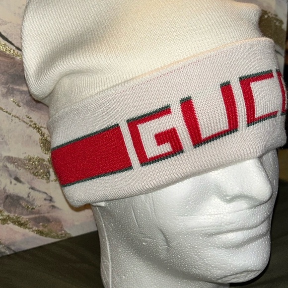 Gucci Cream Beanie with Red and Black Stripes - Picture 3 of 5